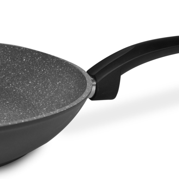 Titan Black Oval Pan - Image 3